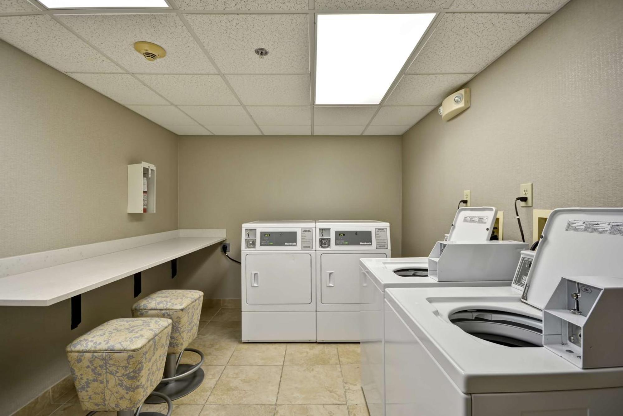 Homewood Suites Durham-Chapel Hill I-40 Buitenkant foto